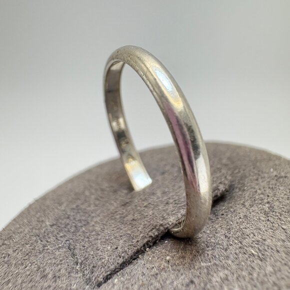 VTG Solid Sterling Silver 925 Half Round Wedding Band 2.5mm Ring Size 8 - Picture 2 of 11
